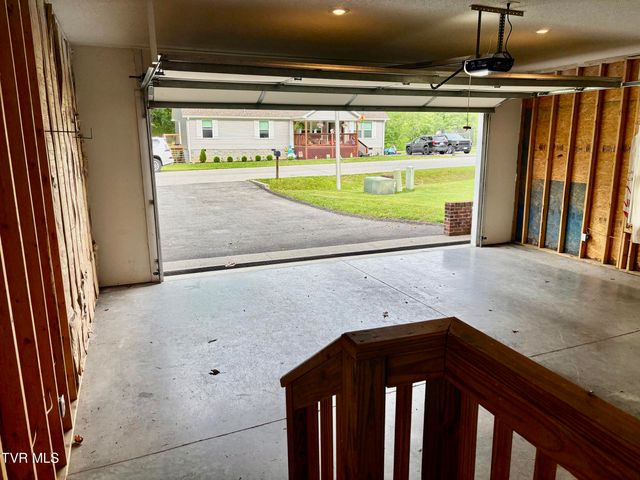 2251 Northeast Mountain Laurel Road, Norton, VA 24273