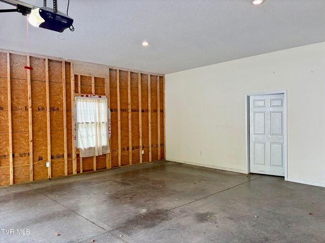 2251 Northeast Mountain Laurel Road, Norton, VA 24273
