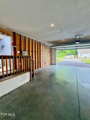 2251 Northeast Mountain Laurel Road, Norton, VA 24273