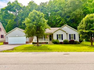 2251 Northeast Mountain Laurel Road, Norton, VA 24273