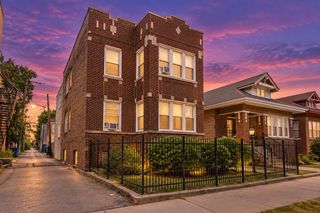 7913 S Laflin Street 1R, Chicago, IL 60620