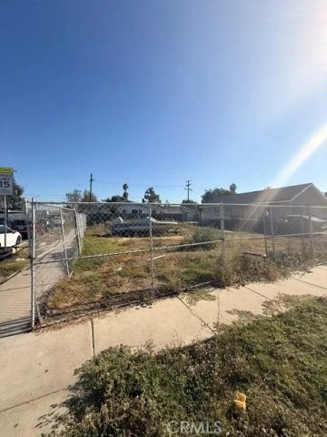 8501 Towne, Los Angeles, CA 90003