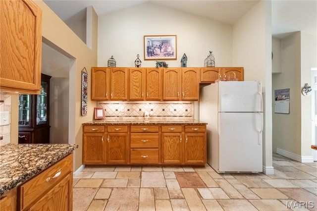 6803 Autumn Cove, Byrnes Mill, MO 63051