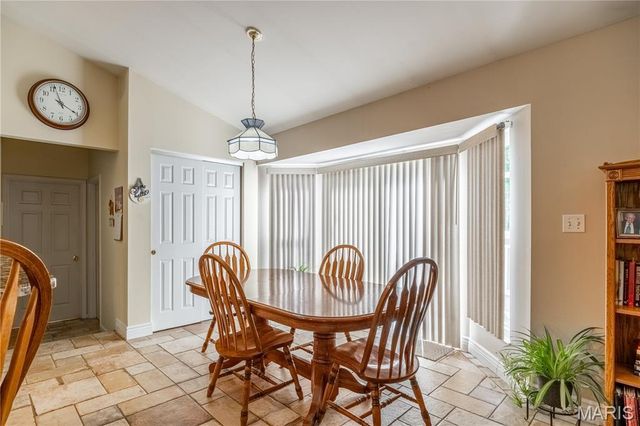 6803 Autumn Cove, Byrnes Mill, MO 63051