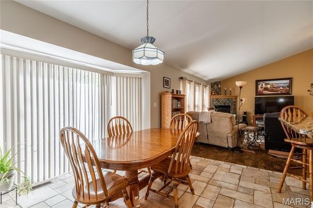 6803 Autumn Cove, Byrnes Mill, MO 63051