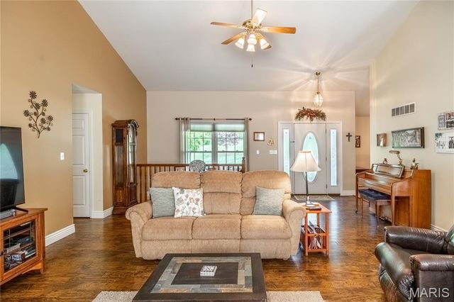 6803 Autumn Cove, Byrnes Mill, MO 63051
