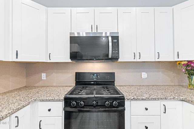 114 Cambrian Way, Cary, NC 27511