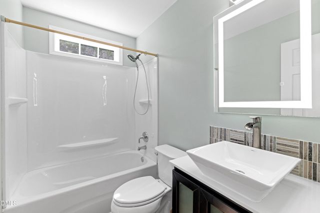 114 Cambrian Way, Cary, NC 27511