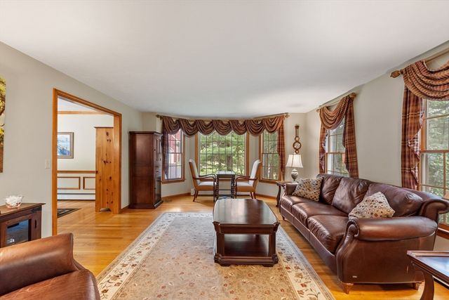 492 Stow Rd, Marlborough, MA 01752