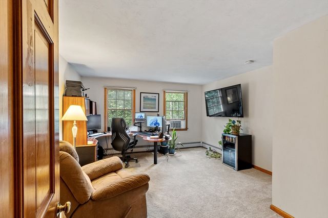 492 Stow Rd, Marlborough, MA 01752