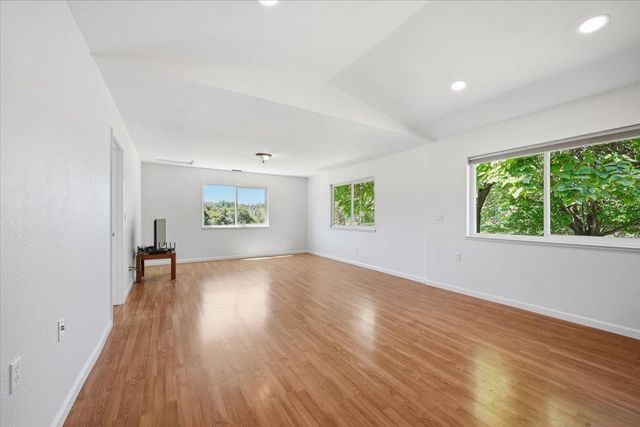 20525 Poker Flats, Penn Valley, CA 95946