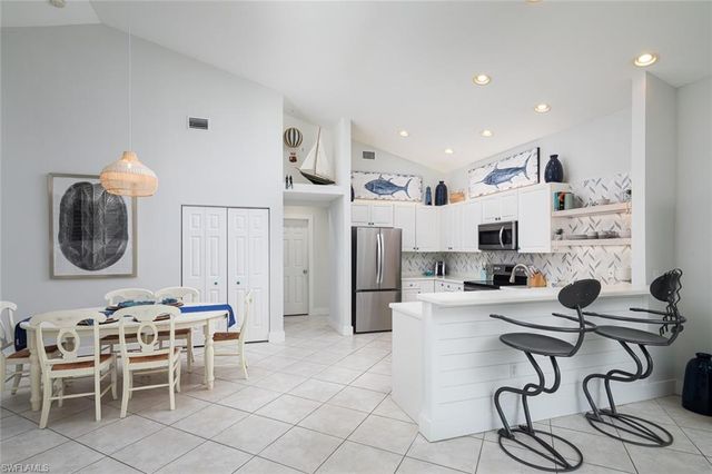 3308 Duchess DR, Naples, FL 34112