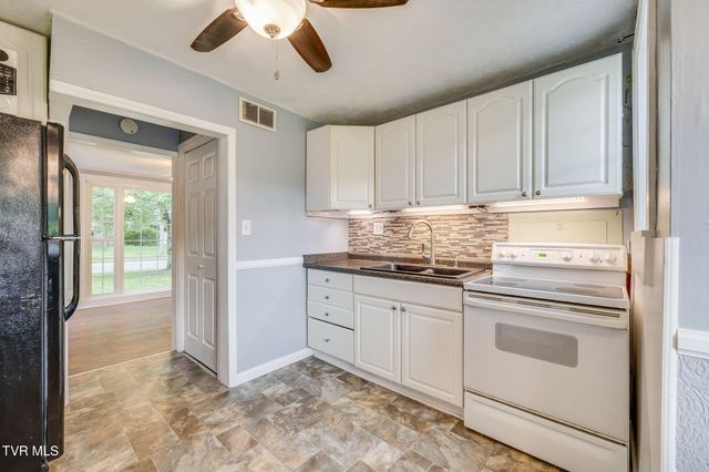 317 Sewanee Avenue -, Kingsport, TN 37660