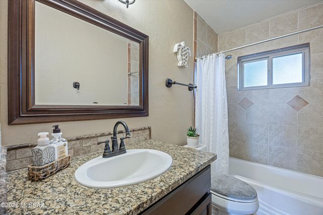 5000 W Camino De Manana, Tucson, AZ 85742