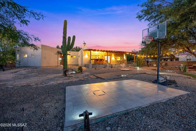 5000 W Camino De Manana, Tucson, AZ 85742