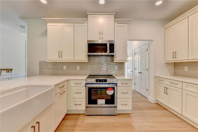 6336 Spring Lake Drive, Flowery Branch, GA 30542