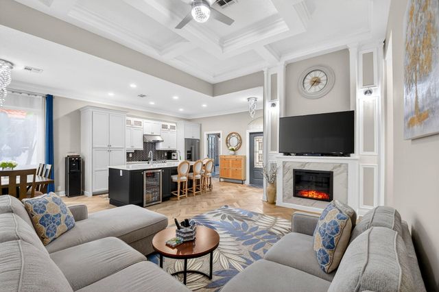 13567 Weyburne Drive, Delray Beach, FL 33446