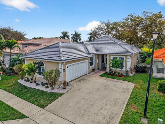 13567 Weyburne Drive, Delray Beach, FL 33446