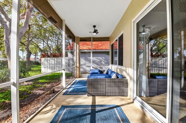 13567 Weyburne Drive, Delray Beach, FL 33446