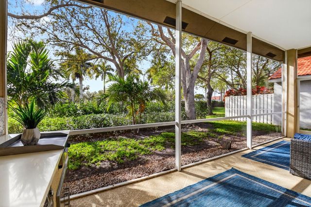 13567 Weyburne Drive, Delray Beach, FL 33446