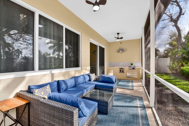 13567 Weyburne Drive, Delray Beach, FL 33446