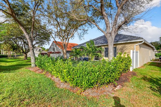 13567 Weyburne Drive, Delray Beach, FL 33446