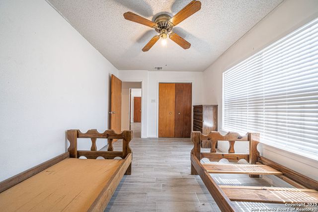 371 Lake Country, Lakehills, TX 78063