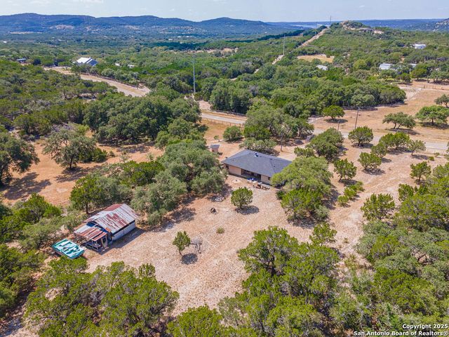 371 Lake Country, Lakehills, TX 78063