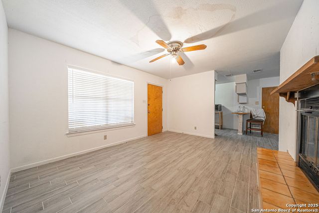 371 Lake Country, Lakehills, TX 78063