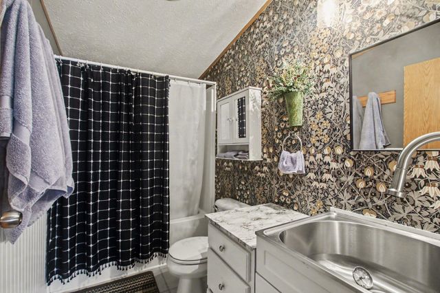 3353 Babylon Road, Allegan Twp, MI 49010