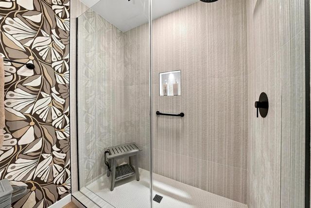 126 Avellino Circle, Palm Desert, CA 92211