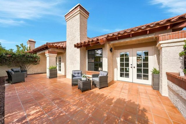 126 Avellino Circle, Palm Desert, CA 92211