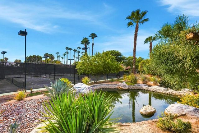 126 Avellino Circle, Palm Desert, CA 92211