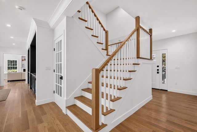 11 Viking Road, Winchester, MA 01890