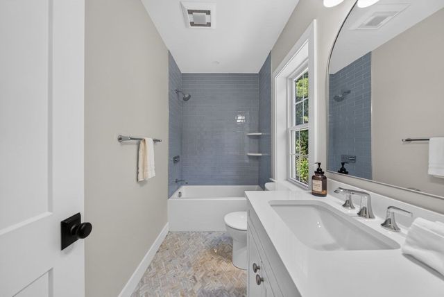 11 Viking Road, Winchester, MA 01890
