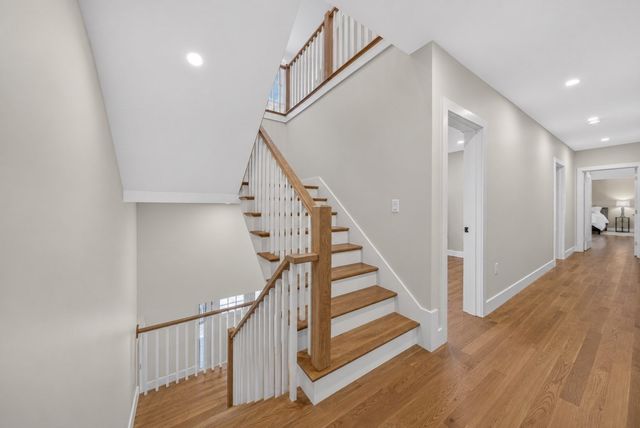 11 Viking Road, Winchester, MA 01890