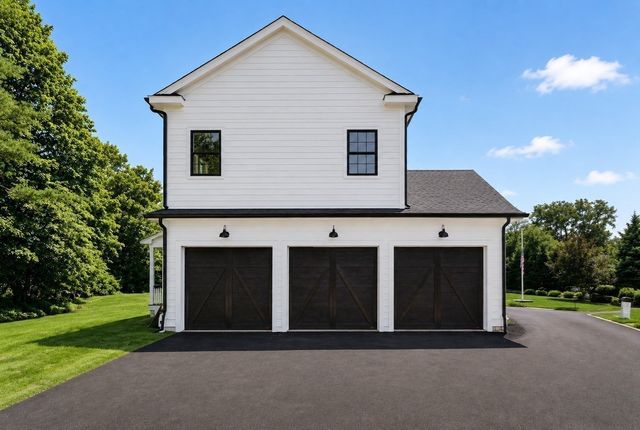 11 Viking Road, Winchester, MA 01890