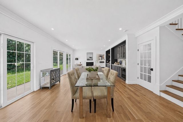 11 Viking Road, Winchester, MA 01890