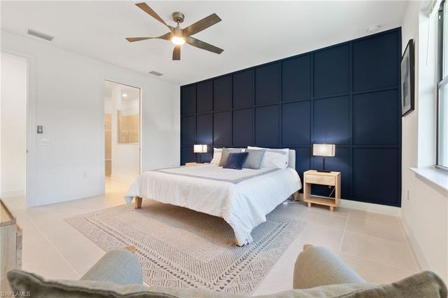 10494 Ventana LN, Naples, FL 34120