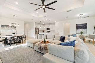 10494 Ventana LN, Naples, FL 34120