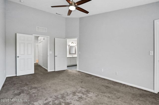 11194 CAMPFIELD Circle, Jacksonville, FL 32256