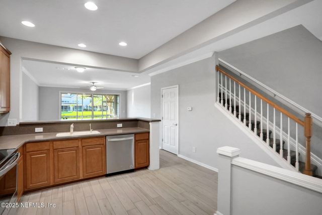 11194 CAMPFIELD Circle, Jacksonville, FL 32256