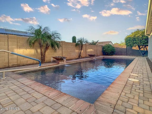 16398 N OACHS Drive, Surprise, AZ 85374