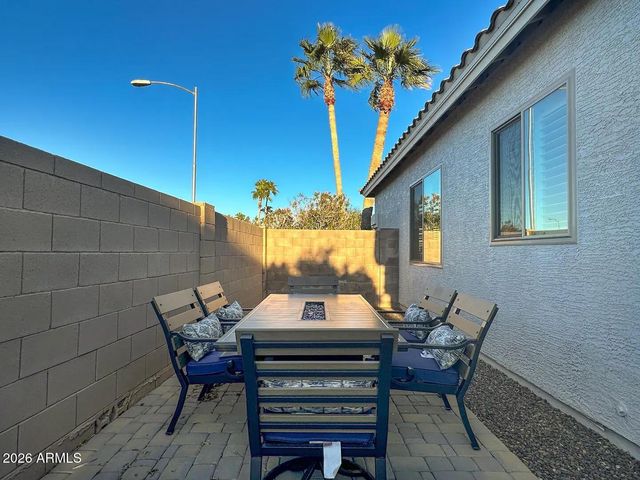 16398 N OACHS Drive, Surprise, AZ 85374