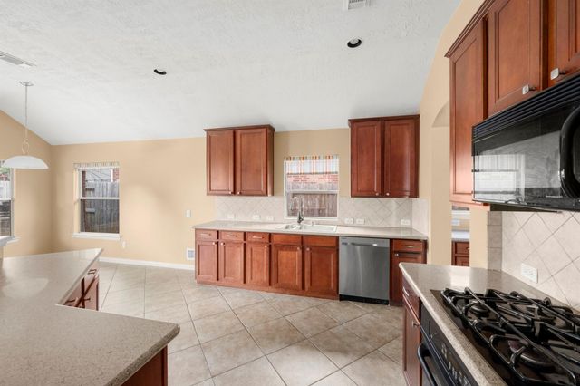 19830 Broadhead Manor, Spring, TX 77379