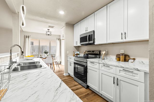 7410 Oak Marsh, Live Oak, TX 78233