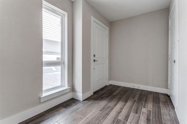 1932 Landon Lane, Dallas, TX 75204