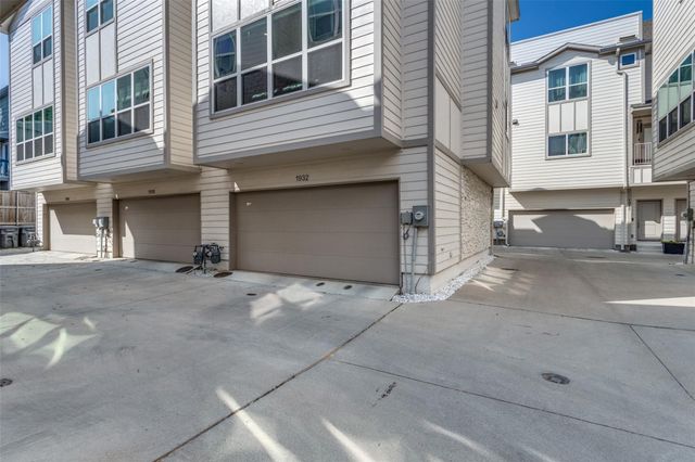 1932 Landon Lane, Dallas, TX 75204