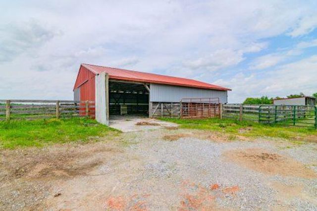 A Kentucky 57, Carlisle, KY 40311