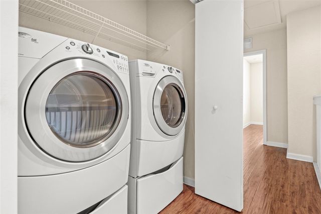 37 SE 3rd Avenue, Hallandale Beach, FL 33009